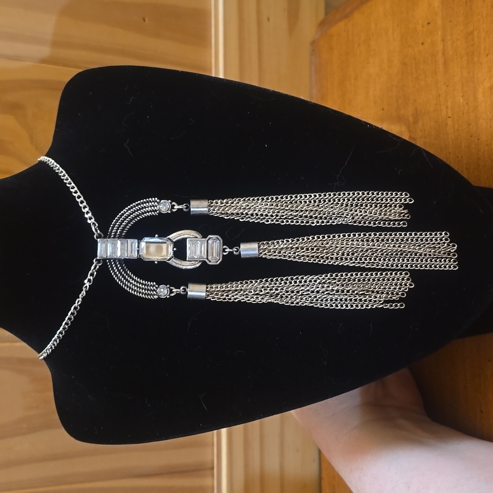 +/- 30" Silver tone necklace